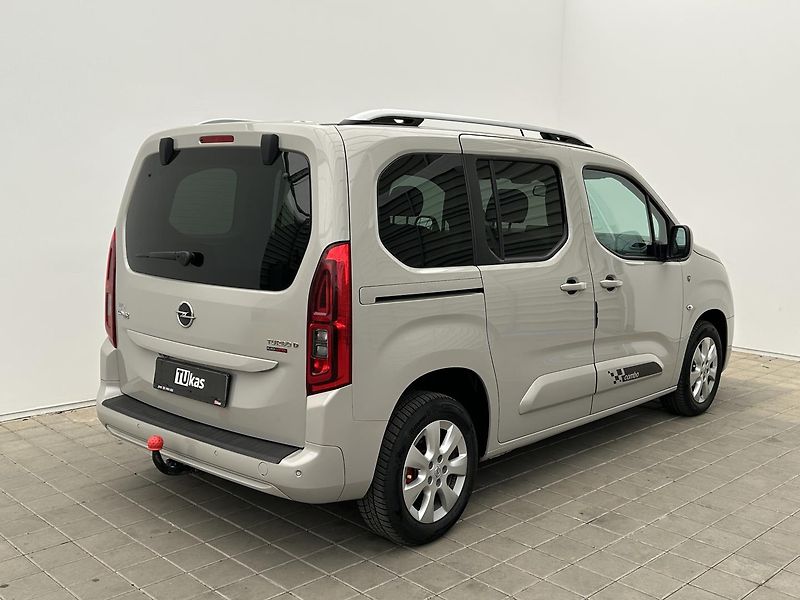 Opel Combo 1.5 CDTI Smile 7 Míst - fotka 5 z 29