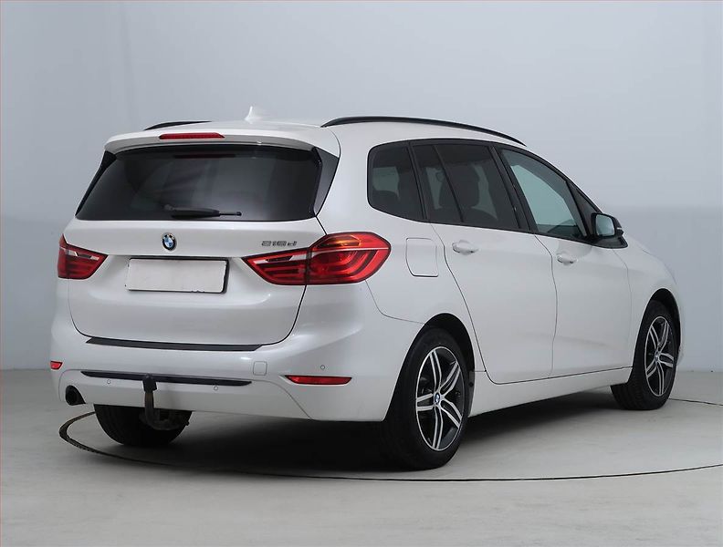 BMW Řada 2 (2015) 218d Gran Tourer, Automat - fotka 5 z 21