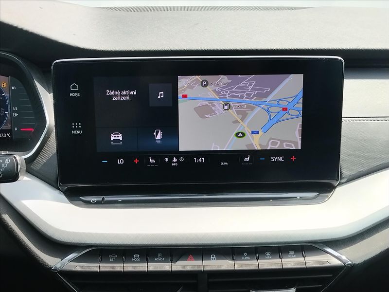 Škoda Octavia 2,0   Ambiente nezávislé topen - fotka 9 z 30