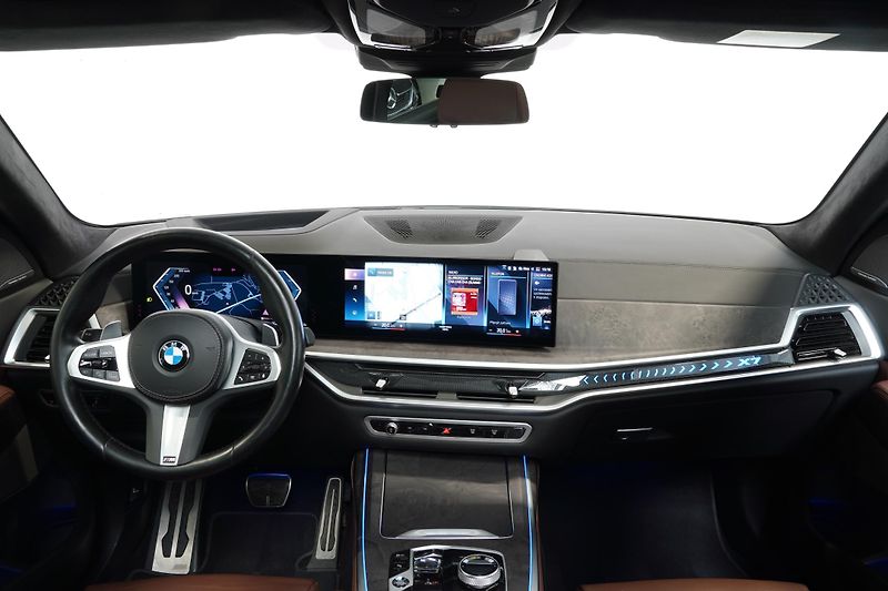 BMW X7 Xdrive40d,M-paket,HUD,360,Tažn - fotka 28 z 47