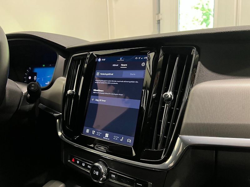 Volvo V90 Recharge T6 Core Kamera BLIS - fotka 19 z 23