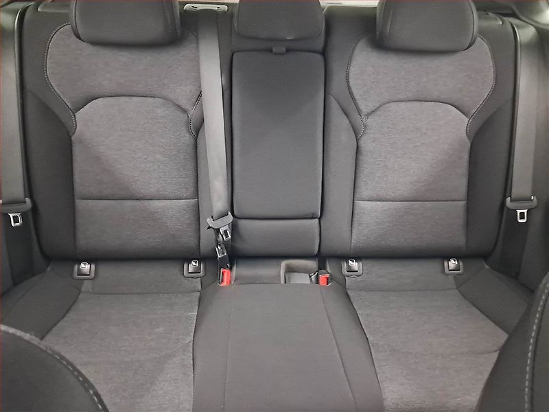 Hyundai i30 (2023) Smart 1.5 T-GDI MHEV, ČR,1.maj - fotka 10 z 20