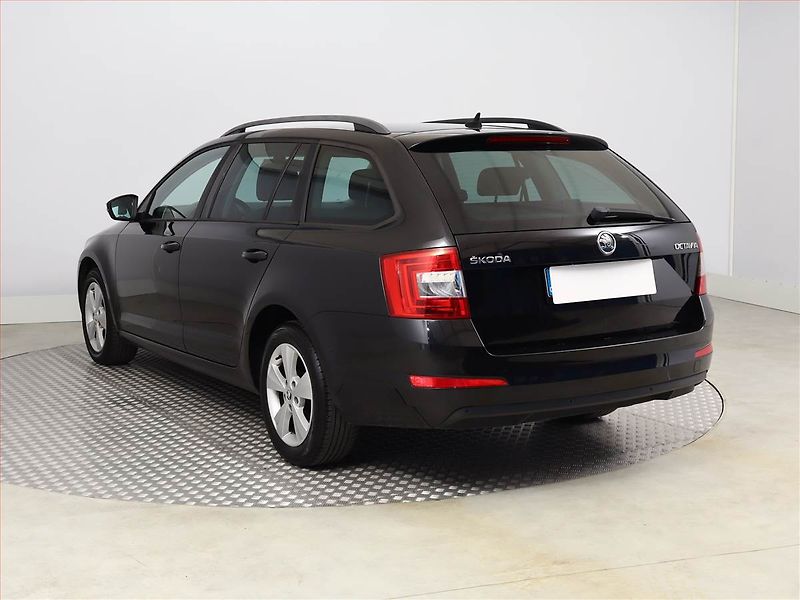 Škoda Octavia (2014) 1.6 TDI, Tempomat - fotka 4 z 13