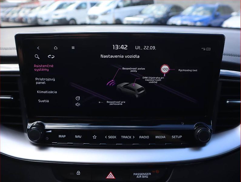 Kia Ceed (2025) 1.5 T-GDI - fotka 17 z 22