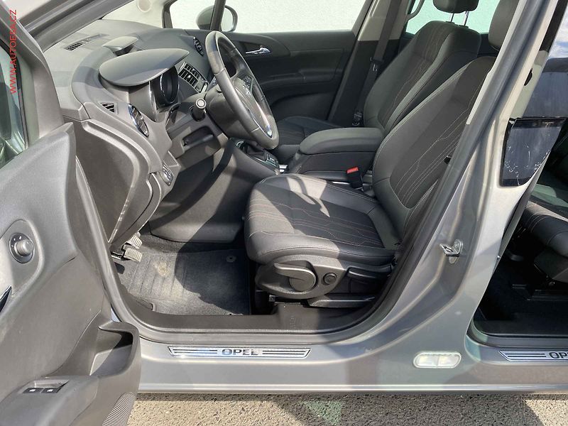 Opel Meriva (2012) 1.4 T 150, Edition - fotka 9 z 16
