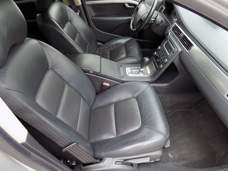 Volvo S80 (2008) 2.4d/Bi-xenon/NAVI/Kůže/ - fotka 14 z 33