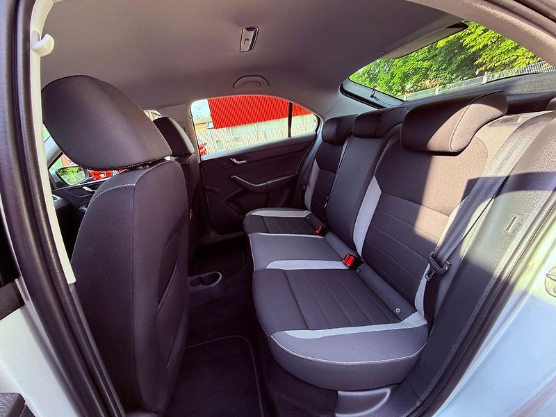 Škoda Rapid 1.2 TSi Ambition, ČR, 1.Maj - fotka 11 z 23