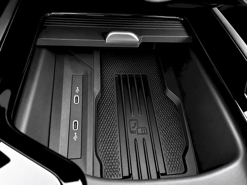 Škoda Superb (2025) COMBI Sportline TD 110 / 2.0 A - fotka 26 z 61