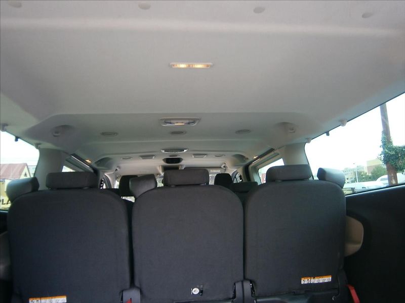 Ford Tourneo Custom 2,2 TDCI - fotka 9 z 26