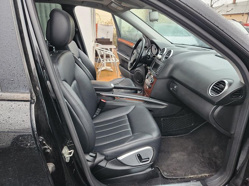 Mercedes-Benz Třídy M 320CDi 4-Matic Harman&Kardon  - fotka 12 z 17