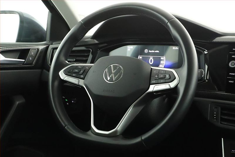 Volkswagen Taigo (2023) 1.0 TSI, Serv.kniha, Tempomat - fotka 8 z 17