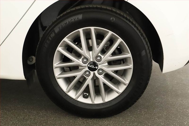 Kia Rio (2022) Exclusive 1.0 T-GDI, ČR,1.maj - fotka 13 z 13