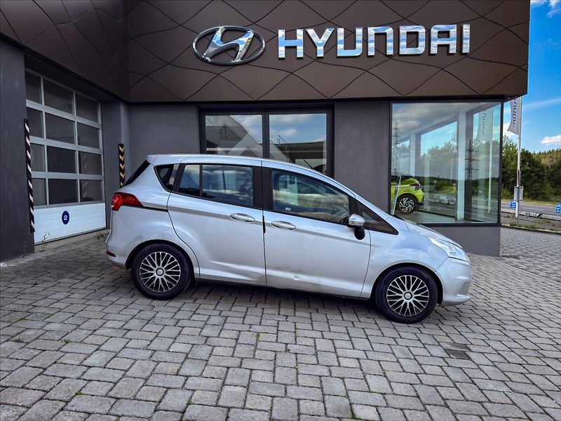 Ford B-MAX 1,4 Duratec Trend - fotka 15 z 16