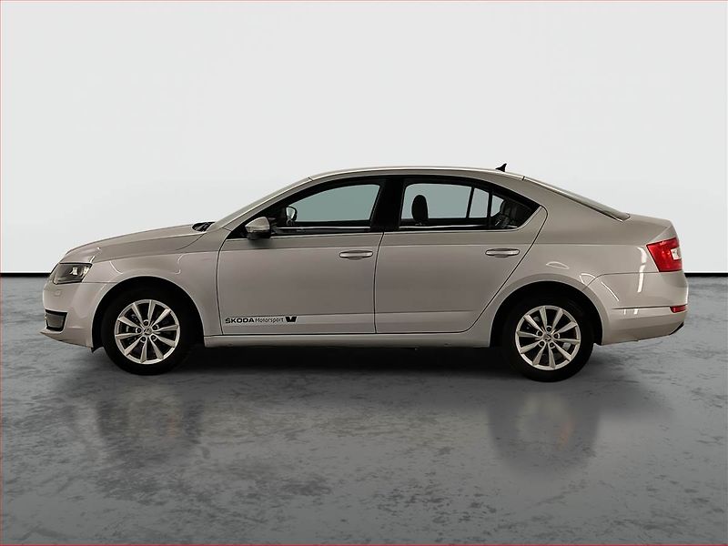 Škoda Octavia (2015) Elegance 2.0 TDI, Kůže, Navi - fotka 3 z 19