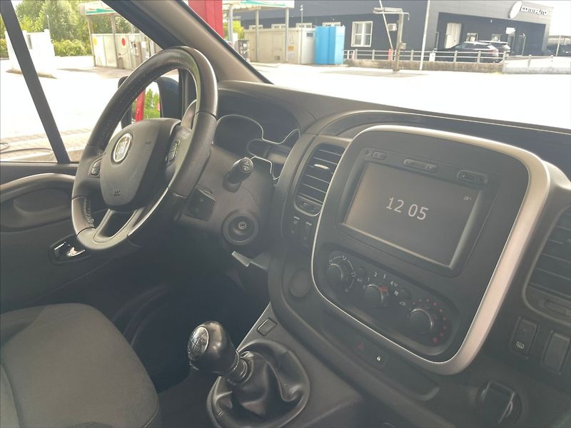 Fiat Talento 1,6 MultiJet LONG 8míst Klima - fotka 13 z 34