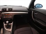 BMW Řada 1 (2009) 118d - náhled 8