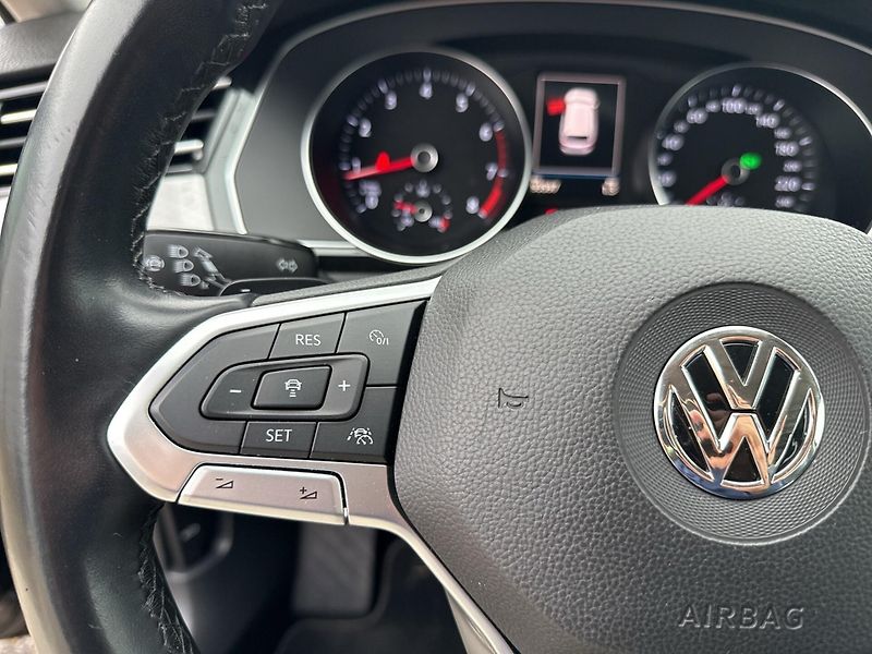 Volkswagen Passat 2.0TSI Matrix ACC Kamera Taž - fotka 8 z 14