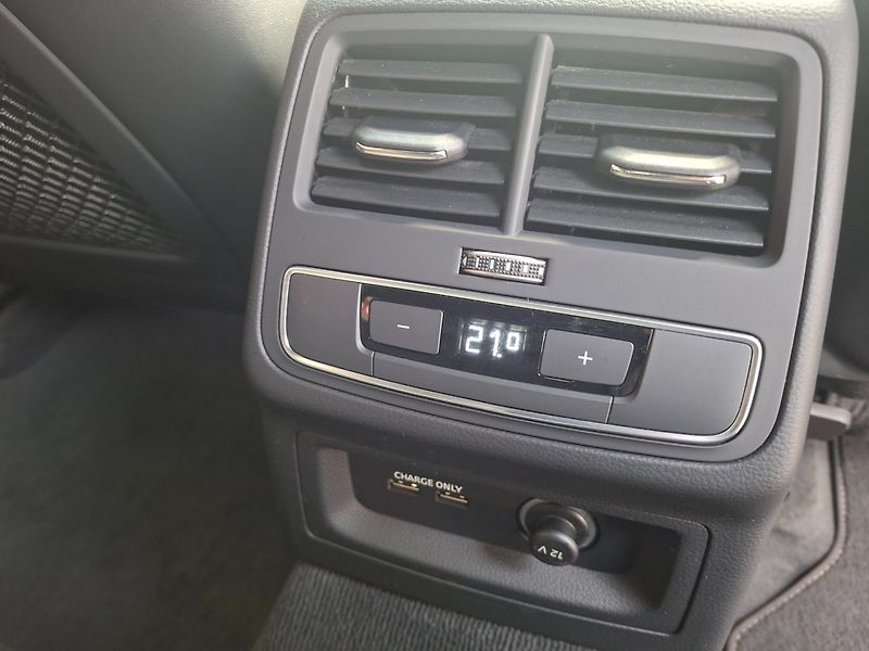 Audi S4 (2020) 255kW -ČR-HUD-BANG.OLUFSEN - fotka 38 z 48