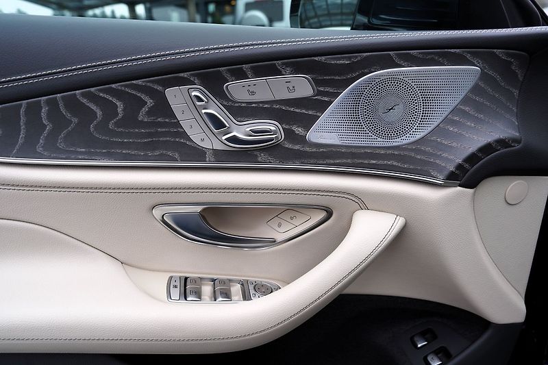Mercedes-Benz CLS 450 AMG 4Matic/370 PS/Led - fotka 17 z 47