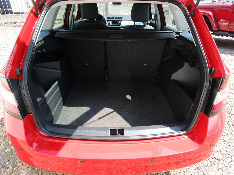 Škoda Fabia 1,2 - 66KW - KOUPENA V ČR - fotka 6 z 14