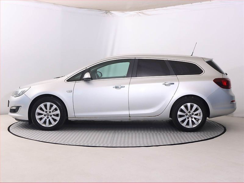 Opel Astra (2013) 1.7 CDTI, Serv.kniha, nová STK - fotka 3 z 16