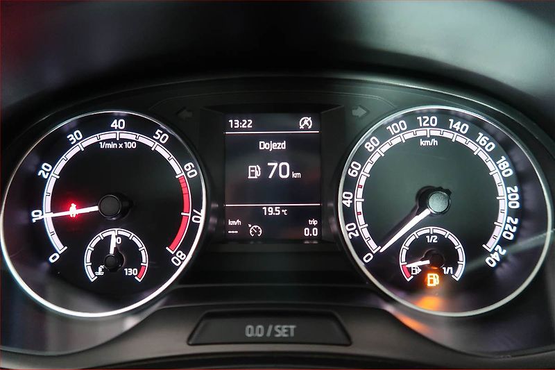 Škoda Fabia (2020) Style Plus 1.0 TSI, Tempomat - fotka 11 z 19