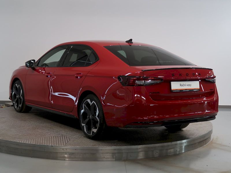 Škoda Superb (2025) SPORTLINE 2.0TSI 195KW 4x4 DSG - fotka 7 z 50