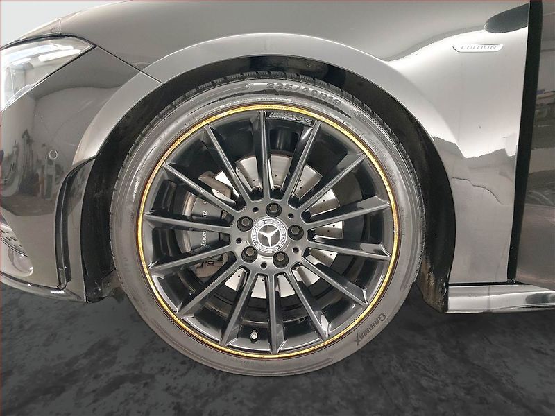 Mercedes-Benz CLA (2019) AMG Paket 200 d - fotka 14 z 19