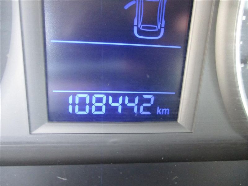 Hyundai i30 1,4 i 16v, klima, serviska, - fotka 19 z 38