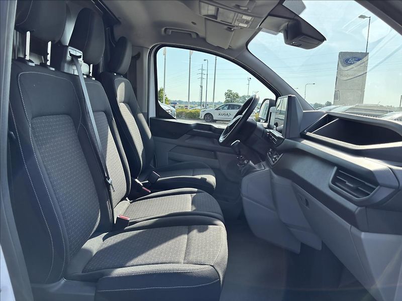 Ford Transit Custom 2,0 EcoBlue 100kW L1 - fotka 17 z 36