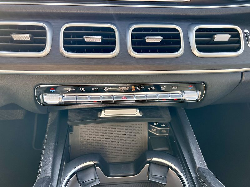 Mercedes-Benz GLE (2021) 350 d 4MATIC SUV - fotka 22 z 30