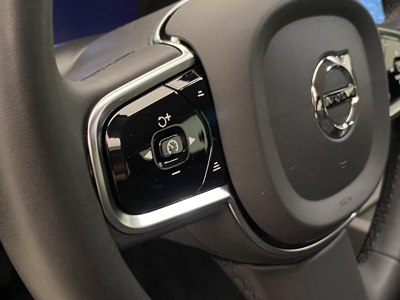 Volvo V60 CC B4 AWD CORE AUT CZ - fotka 19 z 54