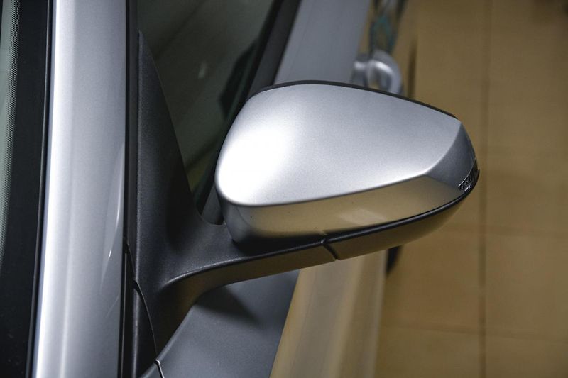 Škoda Fabia (2022) 4 Ambition 7ST Aut DSG 1MAJ ČR - fotka 9 z 36