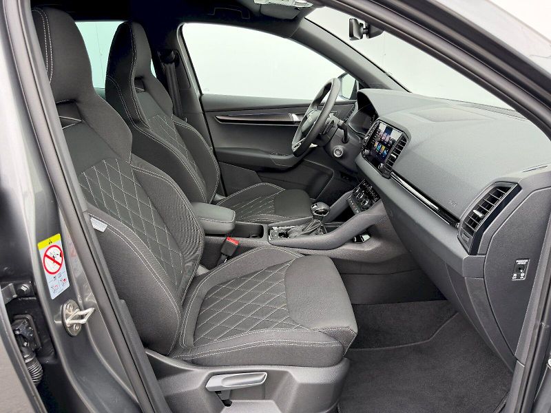 Škoda Karoq (2025) 1.5 TSI 110KW DSG SportLine - fotka 28 z 35