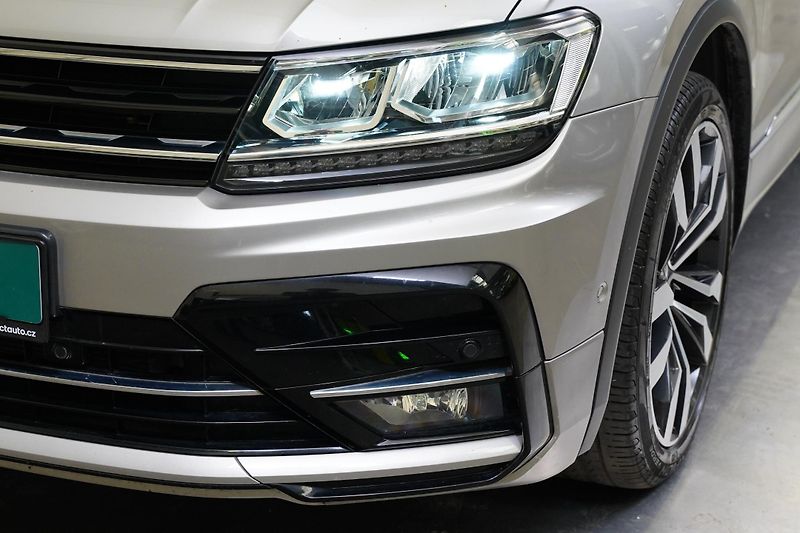 Volkswagen Tiguan - fotka 9 z 25