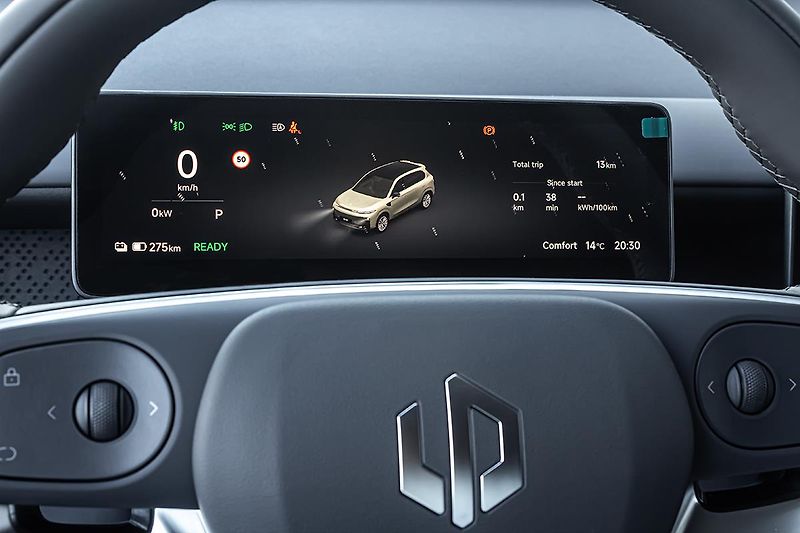 Leapmotor B10 (2026) 1,5 dojezd až 900km  DESIGN Hy - fotka 11 z 14