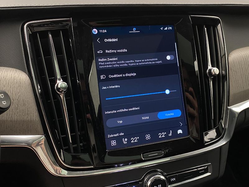 Volvo V90 T8 AWD RECHARGE DARK ULTRA CZ - fotka 54 z 69