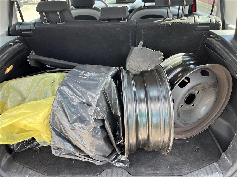 Citroën C3 Picasso 1,4 i KLIMA 4x DISK STK 9/2028 - fotka 31 z 38