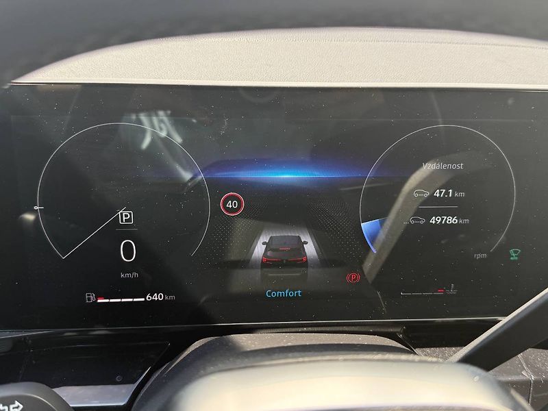 Renault Austral (2023) 1.3 TCE 116 kW Iconic - fotka 11 z 26