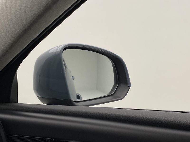 Volvo XC40 T2 KINETIC AUT - fotka 30 z 39