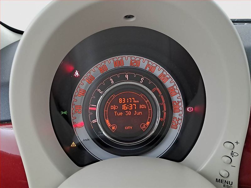 Fiat 500 (2013) 1.2, ČR,1.maj - fotka 11 z 14