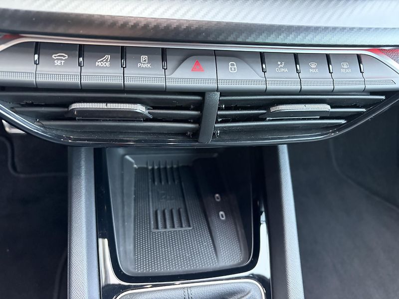 Škoda Octavia 1.5TSI 110kW SPORTLINE - fotka 19 z 23