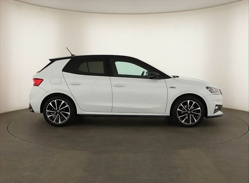 Škoda Fabia (2025) 1.0 TSI, MONTE CARLO, AUTOMAT - fotka 6 z 15