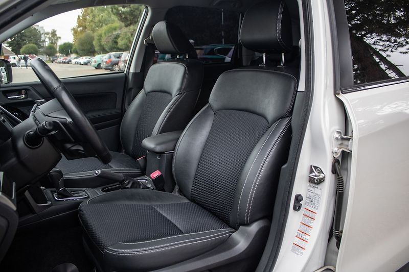 Subaru Forester - fotka 12 z 22