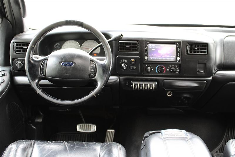 Ford F-250 6.0L TD V8/SUPER-DUTY/H.DAVIDS - fotka 22 z 43
