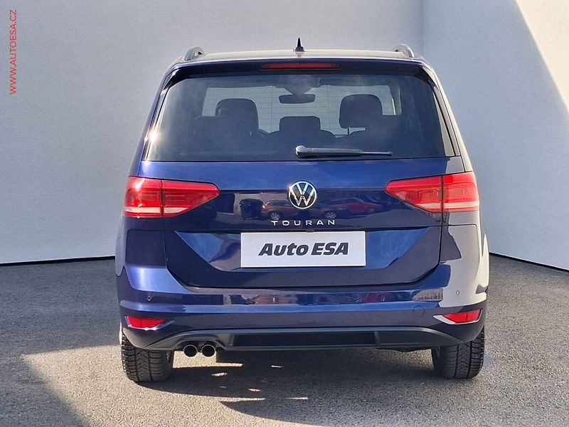 Volkswagen Touran (2024) 2.0 TDi, 2.maj,ČR, DSG, LED - fotka 5 z 20