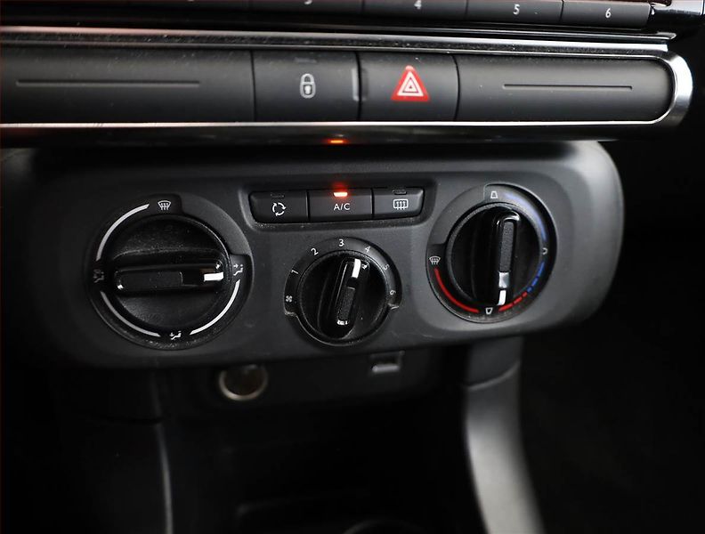 Citroën C3 (2019) 1.2 PureTech, Serv.kniha - fotka 10 z 14