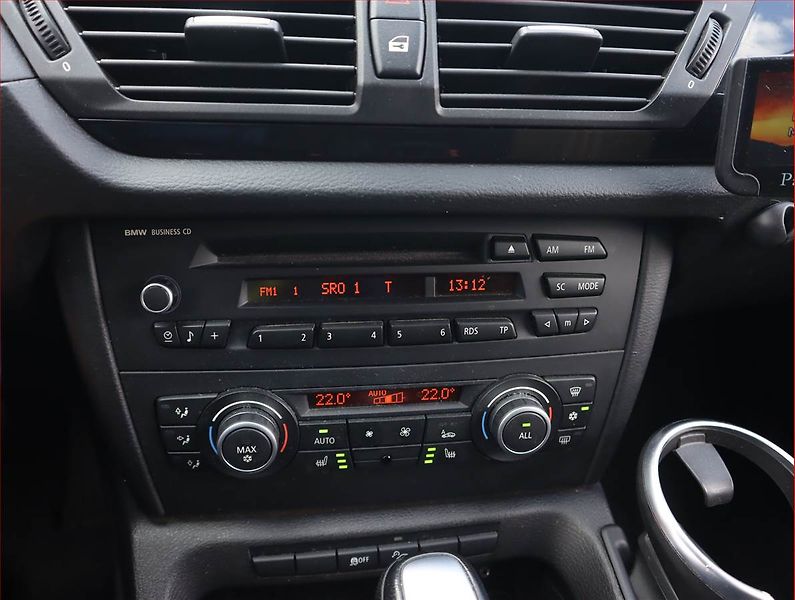 BMW X1 (2012) xLine xDrive20d, 4X4, Automat - fotka 12 z 17
