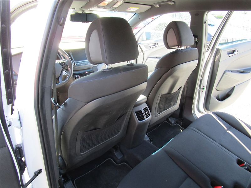 Hyundai Tucson 2.0CRDi 4WD, automat - fotka 32 z 47