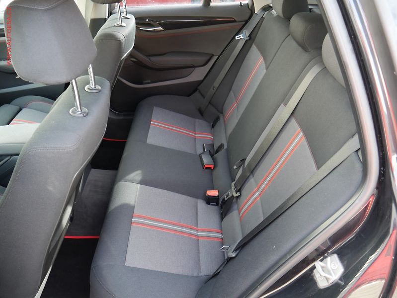 BMW X1 (2012) 2.0D xDrive 20d, AT - fotka 10 z 17
